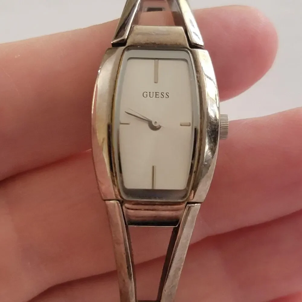 Guess Womens Watch White Dial Gold Case Gold Bracelet Stainless Steel Quartz